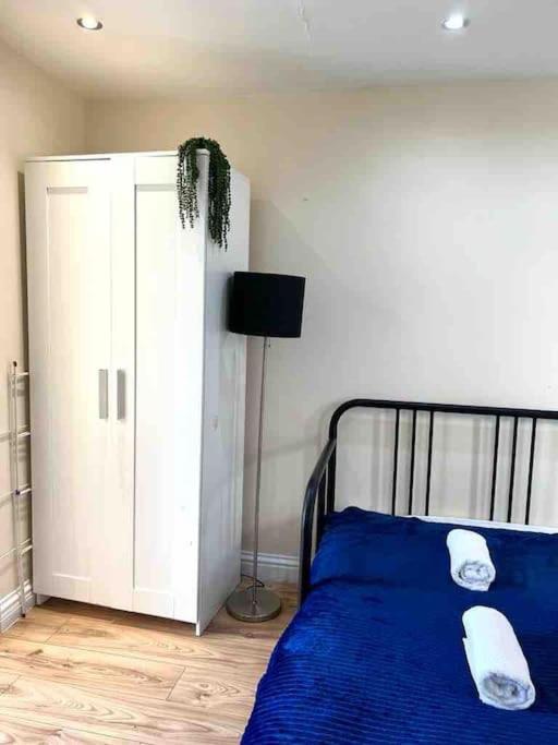 Beautiful One Bedroom Flat In Location Apartament